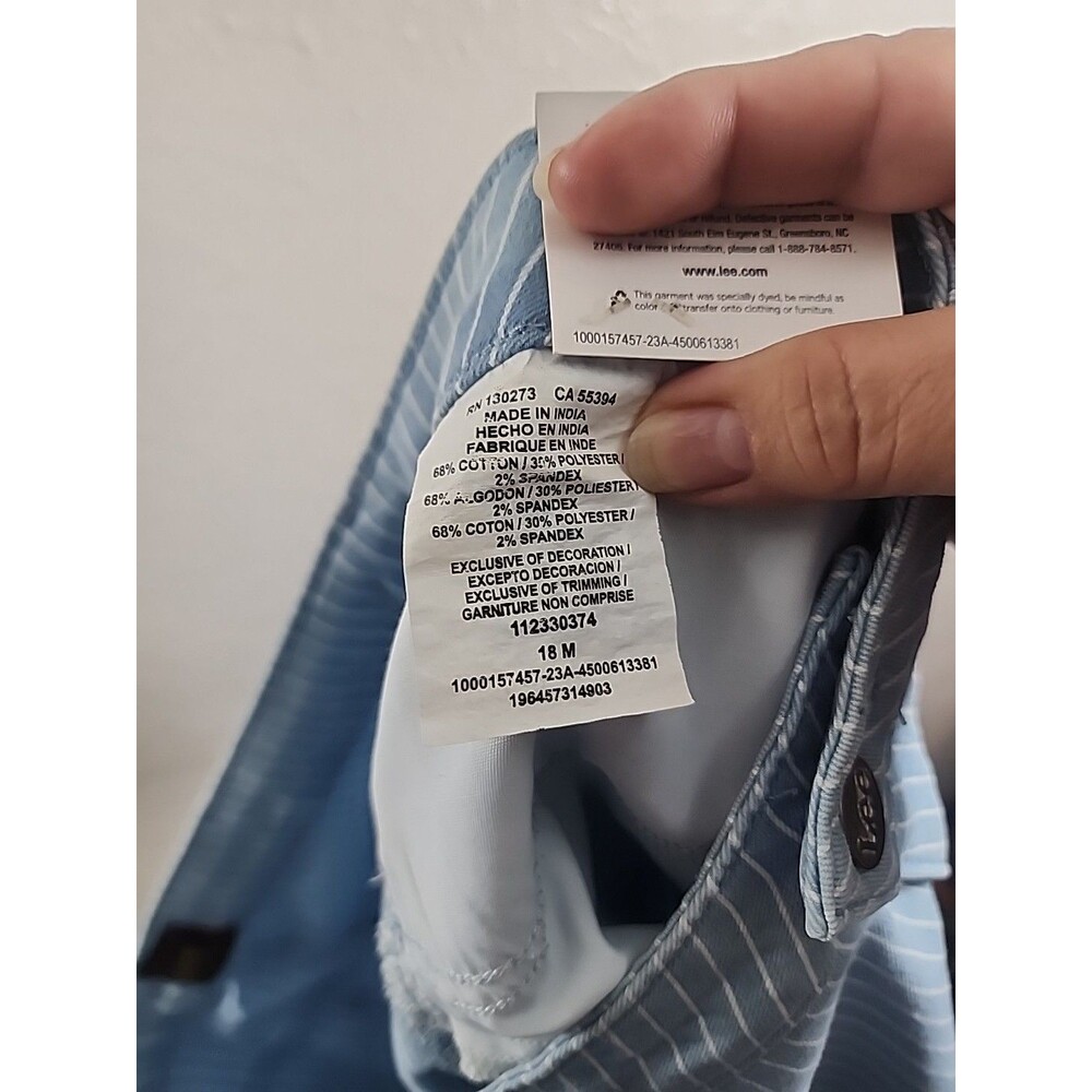 Lee Short Mid Rise Light Rise Size 18W NWT - Picture 4 of 5